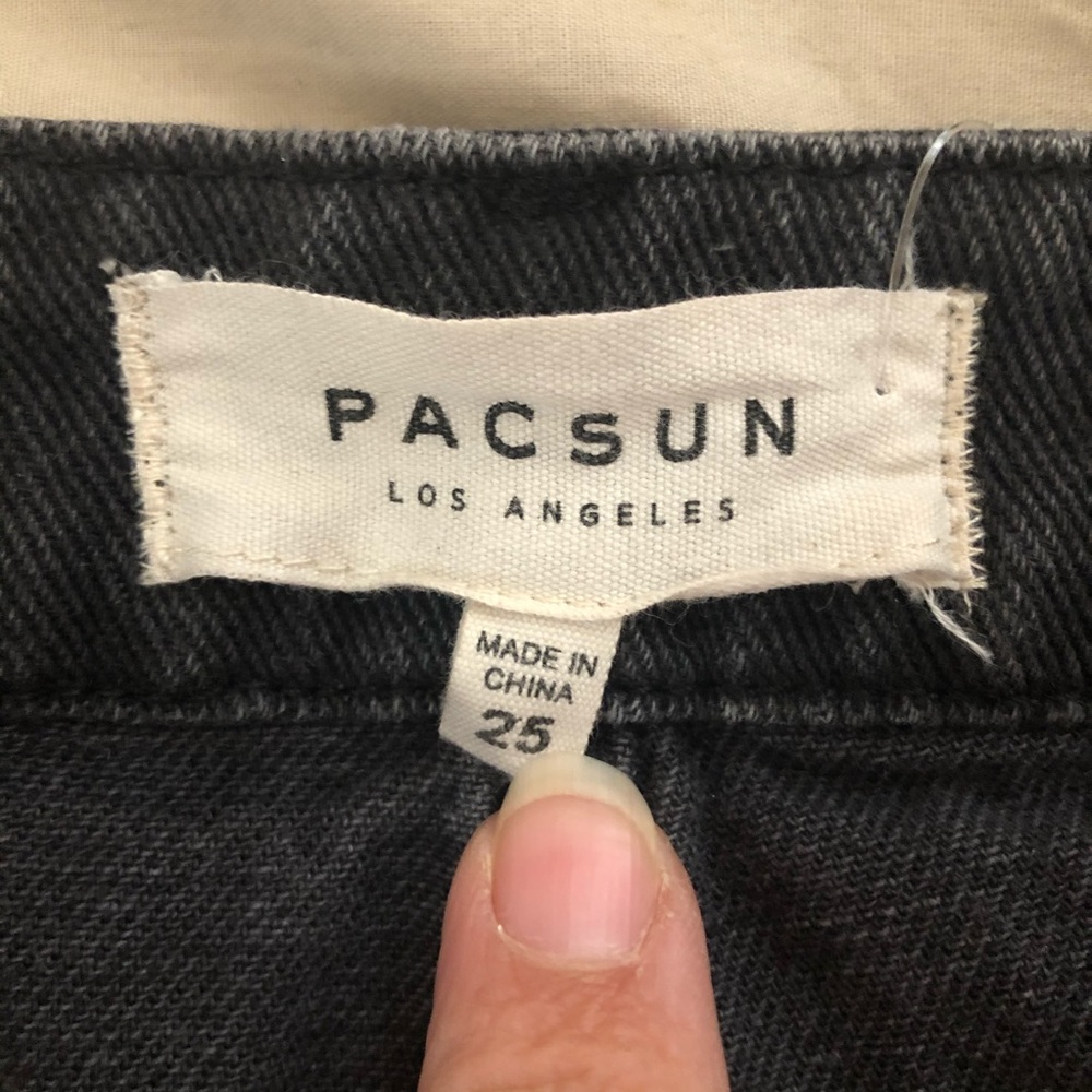 PacSun Black Raw Hem Zip Front Mini Skirt, 25 - Picture 7 of 8